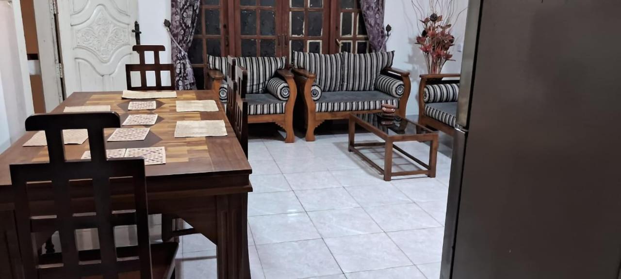 מיריסה Simple Place מראה חיצוני תמונה